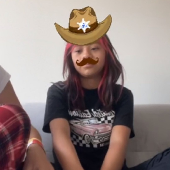 Meet your Posher, Tina - Picture 1 of 1